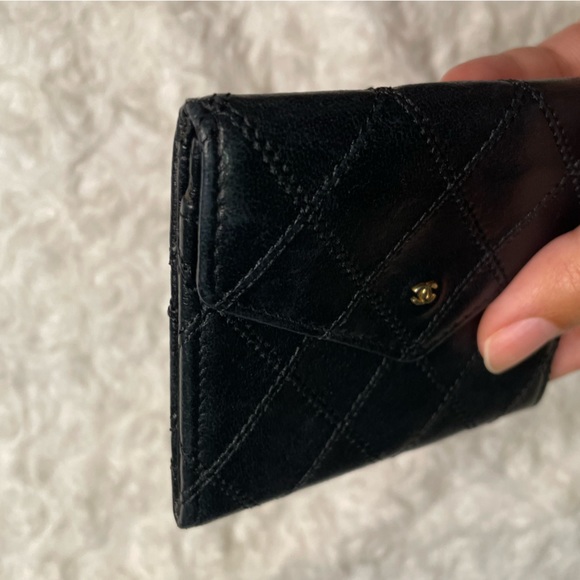 Chanel Black Bicolore CC Logo Lambskin Coin Case Wallet ๐ค - Picture 13 of 17